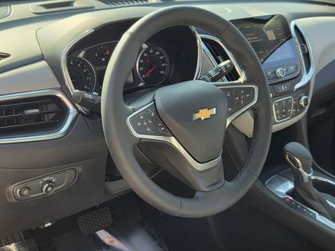 Used 2023 Chevrolet Equinox LT FWD image 10