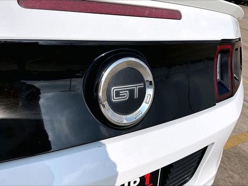 Used 2014 Ford Mustang GT image 26