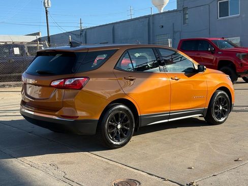 Used 2018 Chevrolet Equinox LS FWD image 6