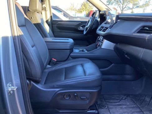 Used 2024 Chevrolet Tahoe LT w/ Luxury Package image 8