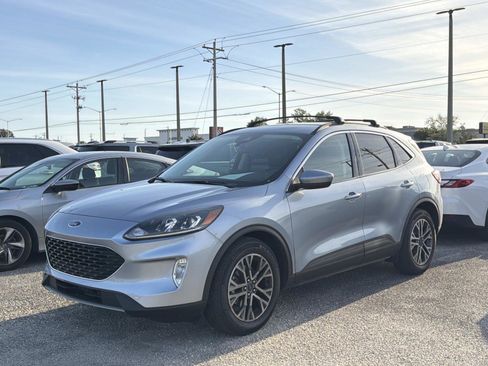 Certified 2022 Ford Escape SEL FWD image 1