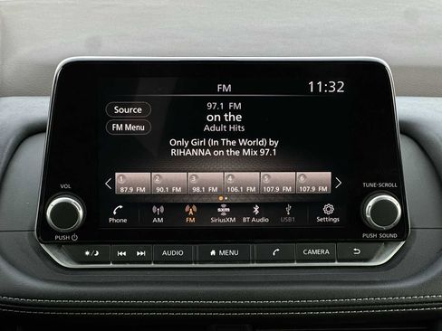 Used 2023 Nissan Rogue S image 12