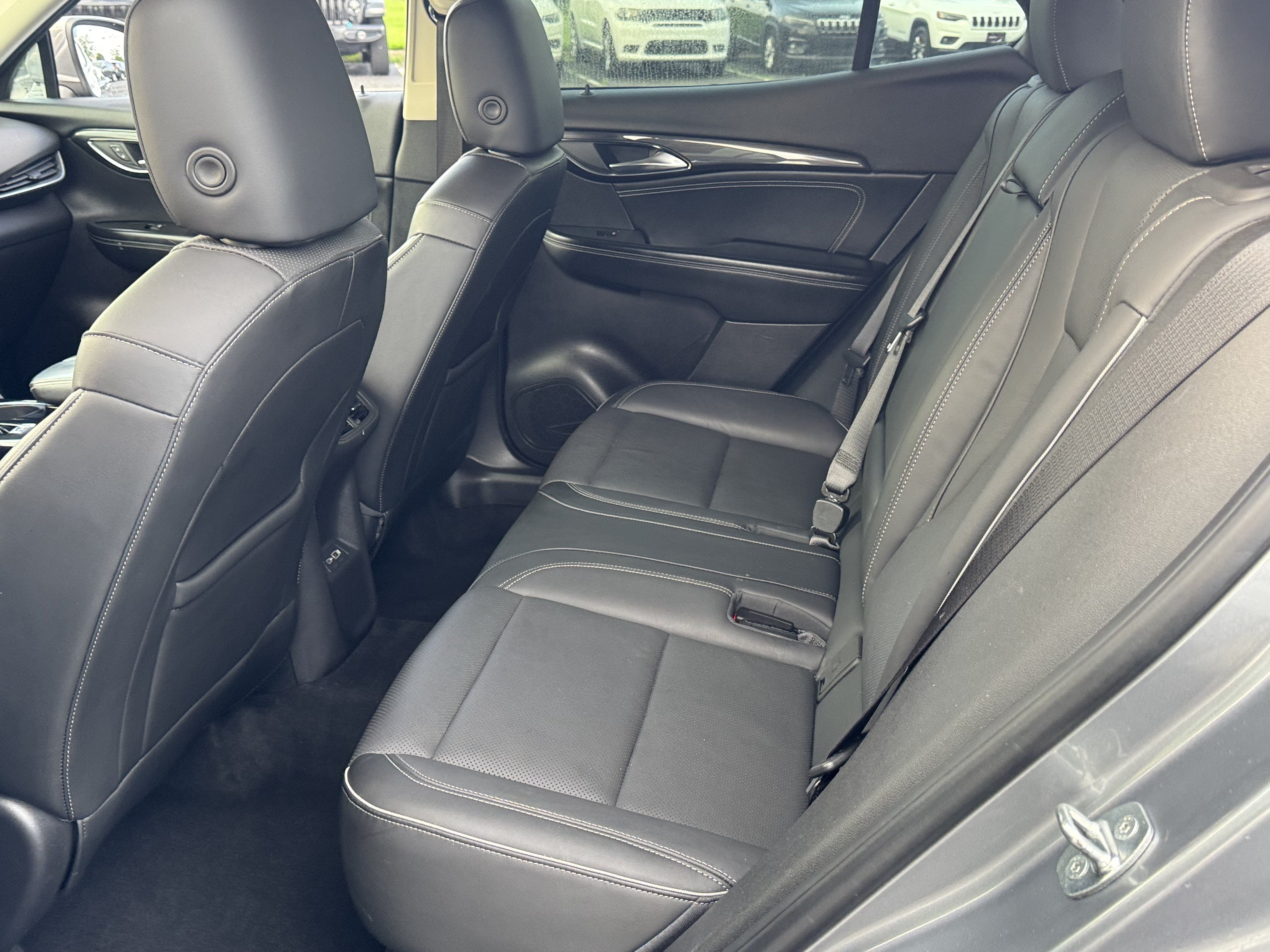 Used 2021 Buick Envision Essence w/ Technology Package I AWD/4WD image 15