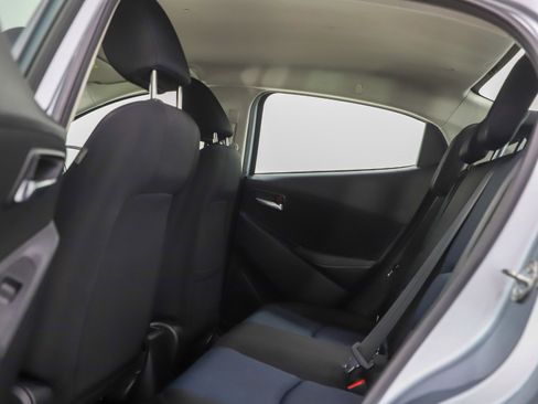 Used 2018 Toyota Yaris iA image 16