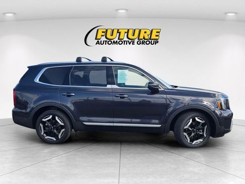 Used 2025 Kia Telluride S AWD/4WD image 3