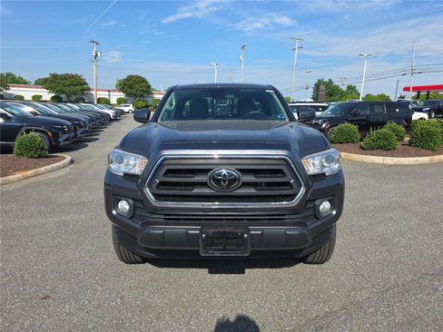 Used 2022 Toyota Tacoma SR5 w/ SR5 Appearance Package (SM) AWD/4WD image 11