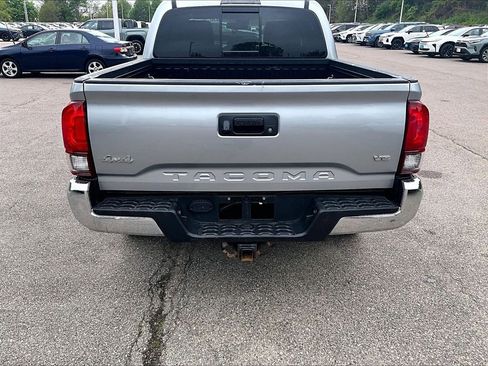 Certified 2023 Toyota Tacoma SR5 AWD/4WD image 7