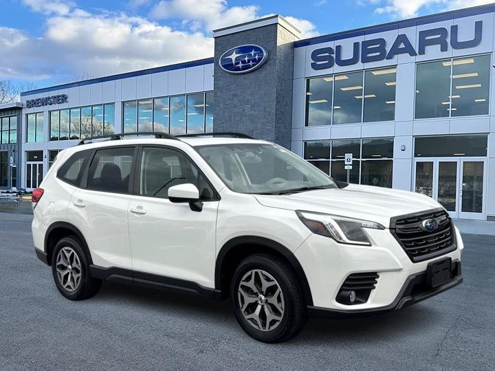 Certified 2023 Subaru Forester Premium AWD/4WD image 1