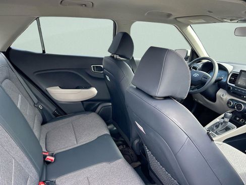 New 2026 Hyundai Venue SEL image 25
