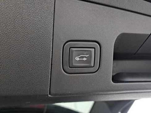 Used 2023 Cadillac XT5 Luxury FWD image 12