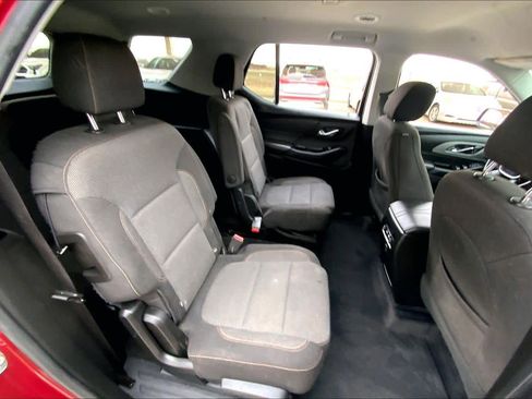 Used 2020 Chevrolet Traverse LT image 20