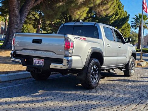 Used 2023 Toyota Tacoma TRD Off-Road image 5