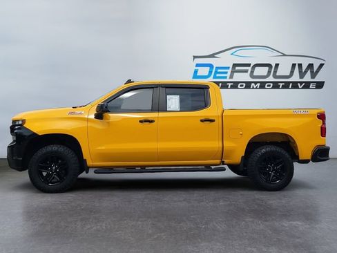 Used 2022 Chevrolet Silverado 1500 LT Trail Boss w/ LPO, Dark Essentials Package image 6