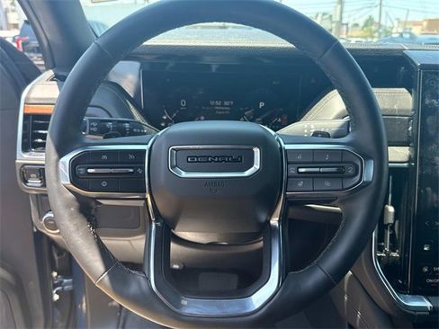 Certified 2025 GMC Yukon XL Denali w/ Sun & Power Step Package image 27