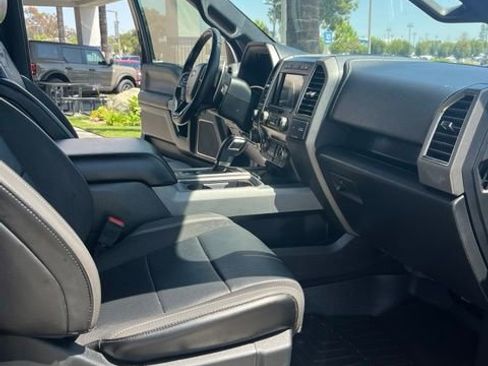 Used 2019 Ford F150 Raptor w/ Equipment Group 802A Luxury AWD/4WD image 3
