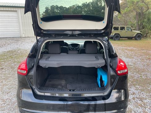 Used 2018 Ford Focus SEL image 13