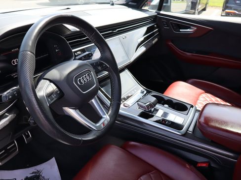 Used 2022 Audi SQ7 Prestige w/ Prestige Package AWD/4WD image 12
