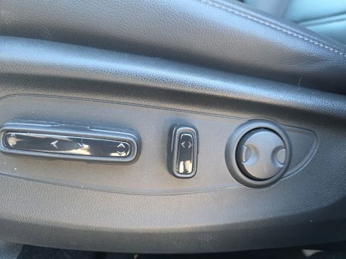 Certified 2025 Honda CR-V EX-L image 11