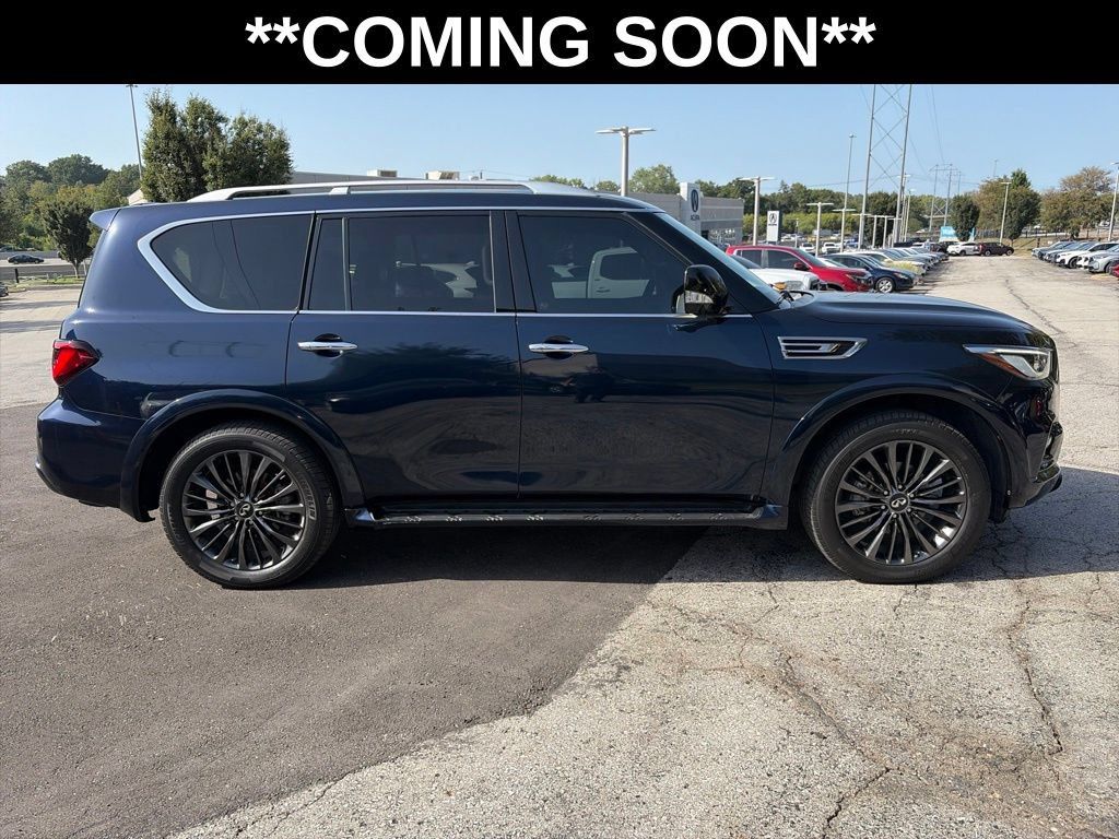 Used 2021 INFINITI QX80 Premium Select w/ All-Season Package AWD/4WD image 4