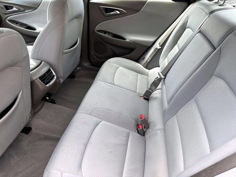 Used 2021 Chevrolet Malibu LT FWD image 13
