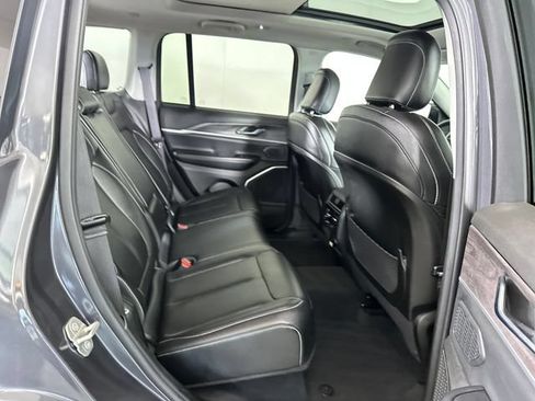Used 2023 Jeep Grand Cherokee 4WD 4xe image 31