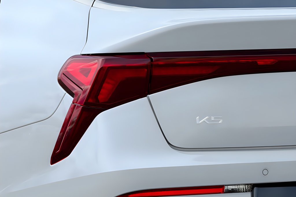 New 2027 Kia K5 GT-Line FWD image 13