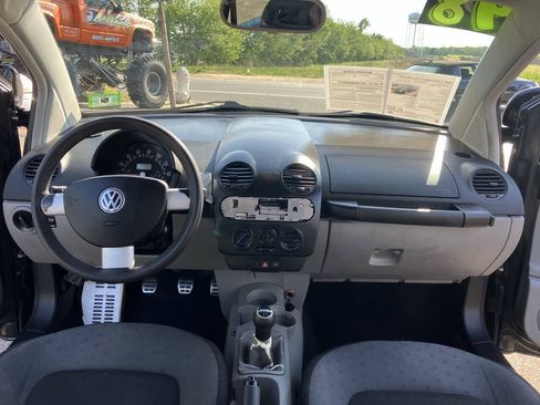 Used 1998 Volkswagen Beetle Coupe FWD image 20