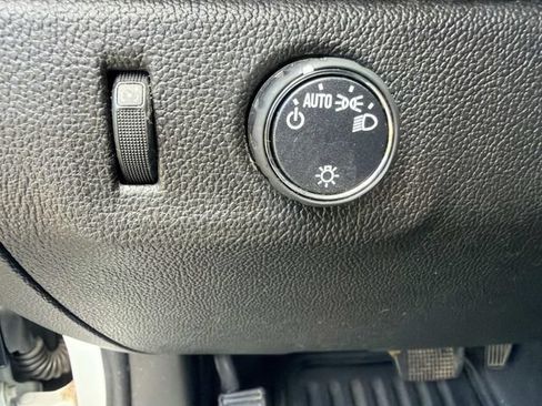 Used 2020 Chevrolet Colorado W/T RWD image 28