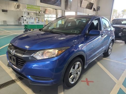 Used 2018 Honda HR-V LX image 1