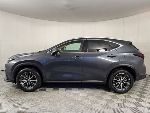 Used 2025 Lexus NX 250 FWD w/ Towing Package (2000 Lbs) image 3