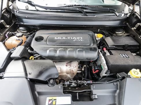 Used 2015 Jeep Cherokee Latitude w/ Comfort/Convenience Group AWD/4WD image 68