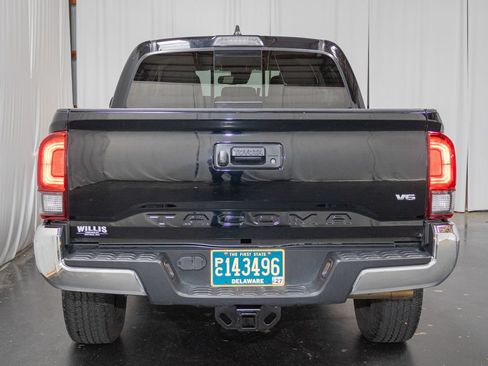 Used 2021 Toyota Tacoma SR5 RWD image 3