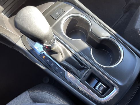 Used 2024 Chevrolet Equinox LT image 25