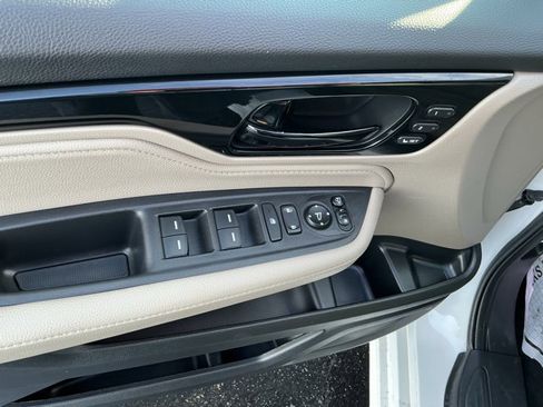 Used 2023 Honda Odyssey Elite image 16