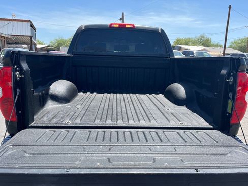Used 2014 Toyota Tundra SR5 w/ SR5 Upgrade Package AWD/4WD image 32