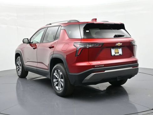 Used 2025 Chevrolet Equinox LT w/ Convenience Package II FWD image 8