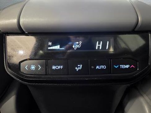 Used 2022 Toyota Highlander Limited image 33