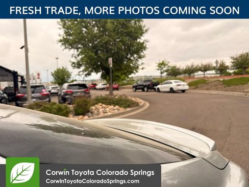 Used 2021 Toyota Camry SE FWD image 7
