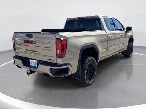 Used 2023 GMC Sierra 1500 AT4 w/ AT4 Premium Package AWD/4WD image 8