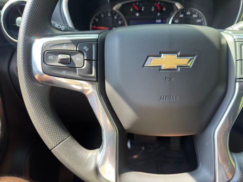 Used 2023 Chevrolet Blazer LT FWD image 19