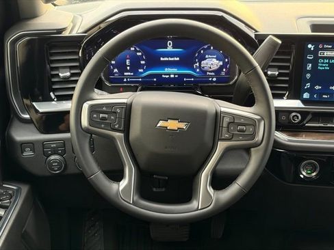 Used 2024 Chevrolet Silverado 1500 LT image 15