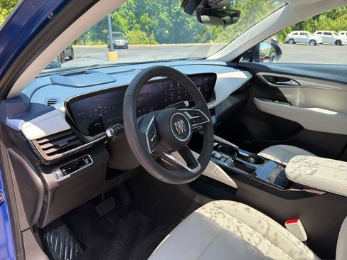 Used 2024 Buick Envision Avenir AWD/4WD image 54