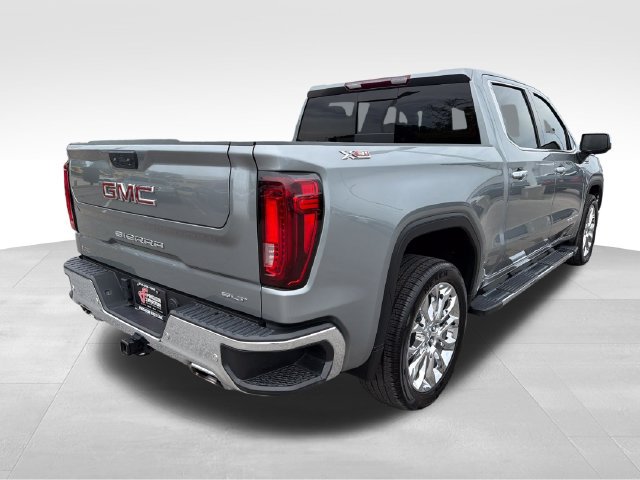 Used 2023 GMC Sierra 1500 SLT w/ SLT Premium Plus Package AWD/4WD image 7