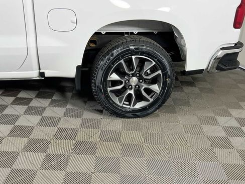 Used 2023 Chevrolet Silverado 1500 LT AWD/4WD image 29