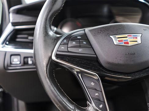 Used 2022 Cadillac XT5 Premium Luxury w/ LPO, Floor Liner Package image 11