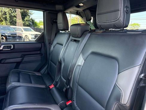 Used 2025 Ford Bronco Outer Banks AWD/4WD image 12