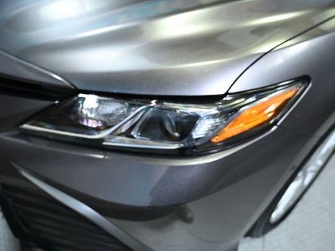 Used 2022 Toyota Camry LE image 13