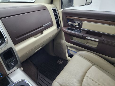 Used 2018 RAM 3500 Laramie image 12