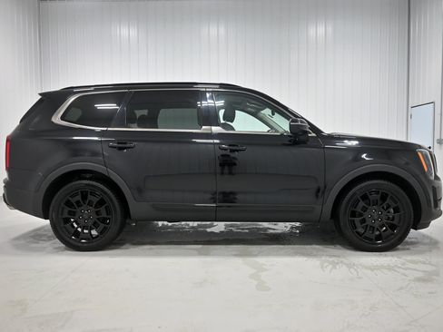 Used 2021 Kia Telluride EX w/ EX Premium Package AWD/4WD image 38