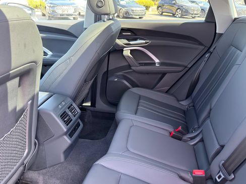 Used 2025 Audi Q5 Premium Plus w/ Premium Plus AWD/4WD image 26